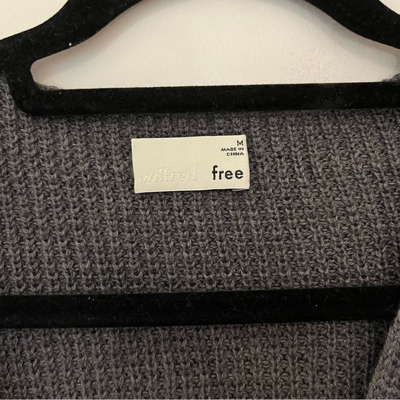 Wilfred Free size medium gray sweater - Picture 2 of 3